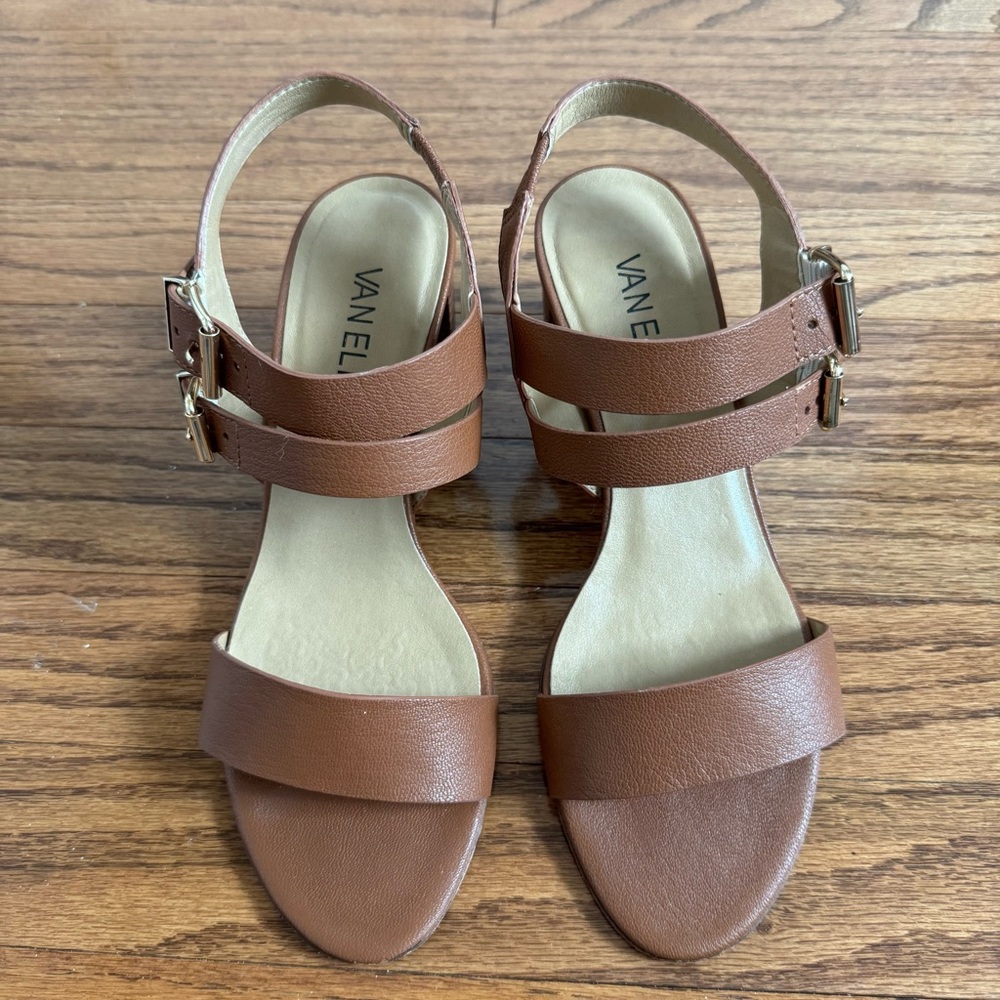 Vaneli Morel tan heels - Picture 3 of 10